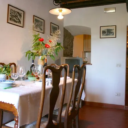 Appartement Scanizza Sleeps 6 Pool Wifi T490374