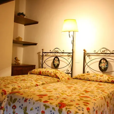 Appartement Scanizza Sleeps 6 Pool Wifi T490374